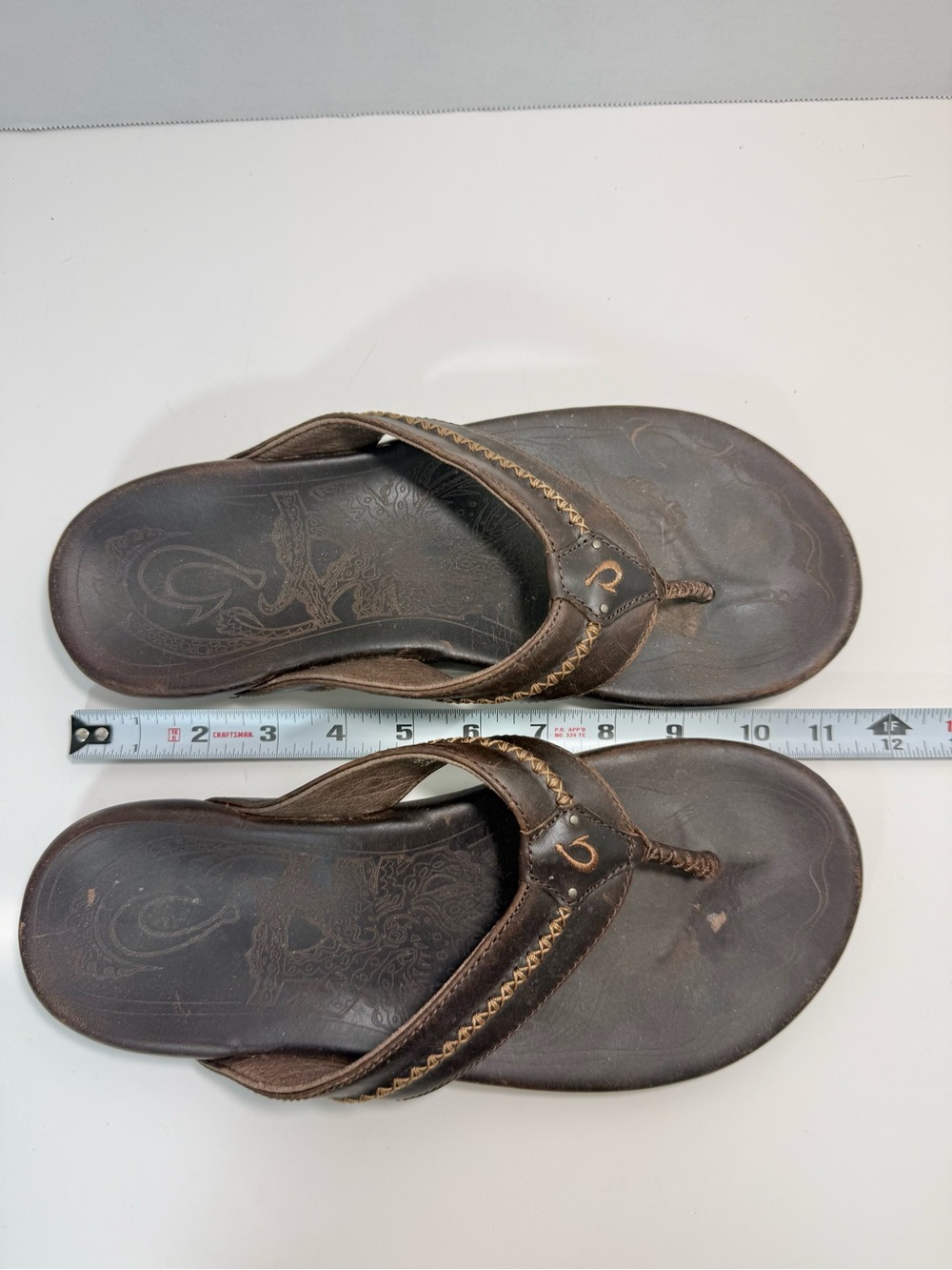 OluKai Dark Brown Leather Men’s Flip-Flops with Tan Stitching - Picture 6 of 8